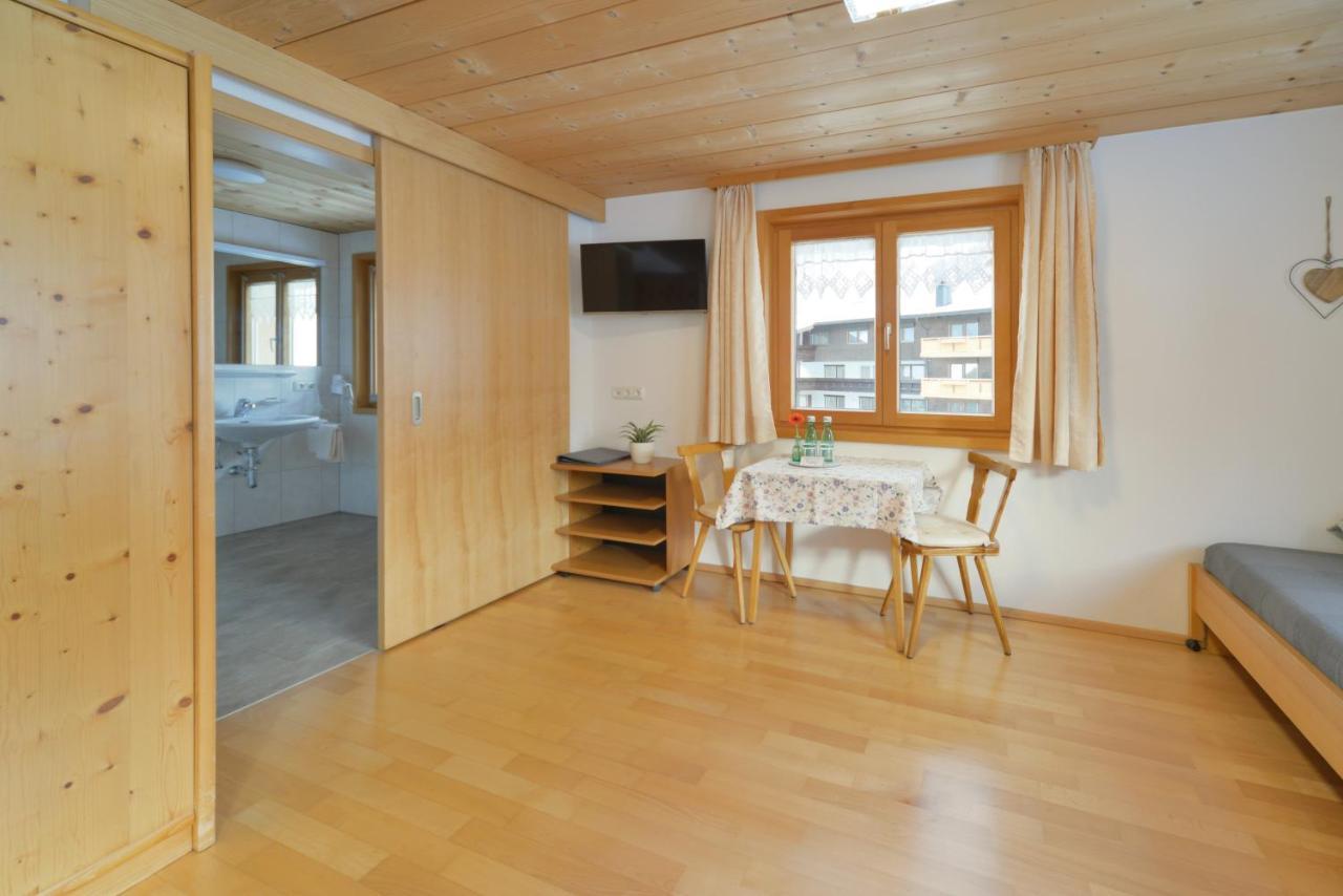 Pension Haus Romy Schoppernau Esterno foto